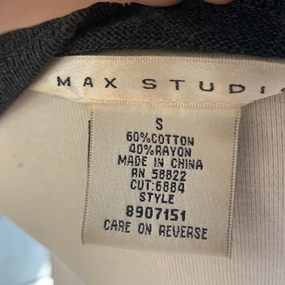 Max Studio Dress long sleeve pleated skirt size small - Picture 6 of 7